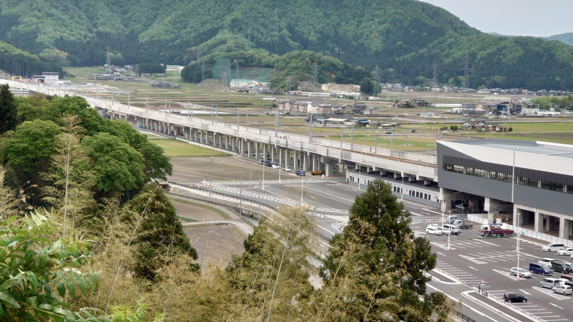 福井県の北陸新幹線ビュースポット（撮影地）「岩内山」南側方面