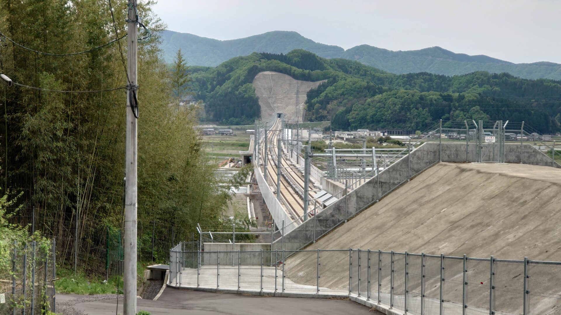 福井県の北陸新幹線ビュースポット（撮影地）「武生トンネル 南口」南側方面