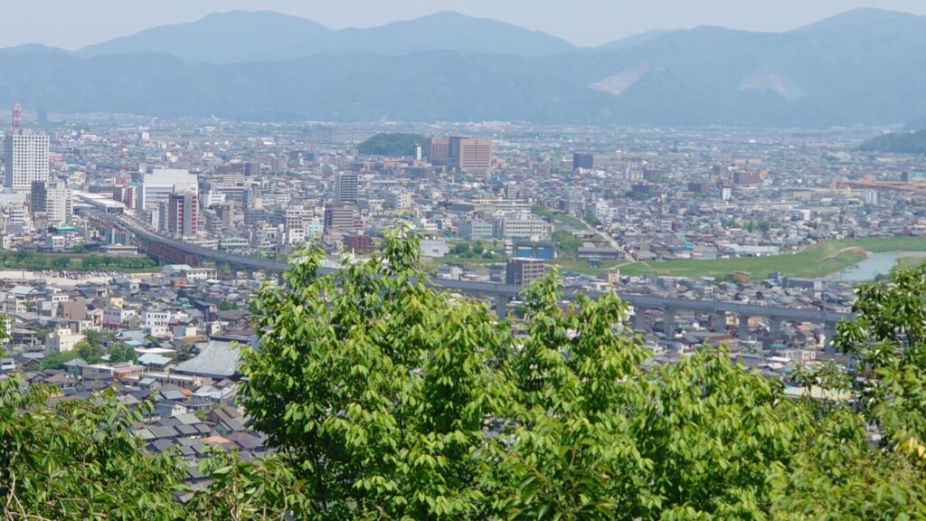 福井県の北陸新幹線ビュースポット（撮影地）「八幡山」北側方面