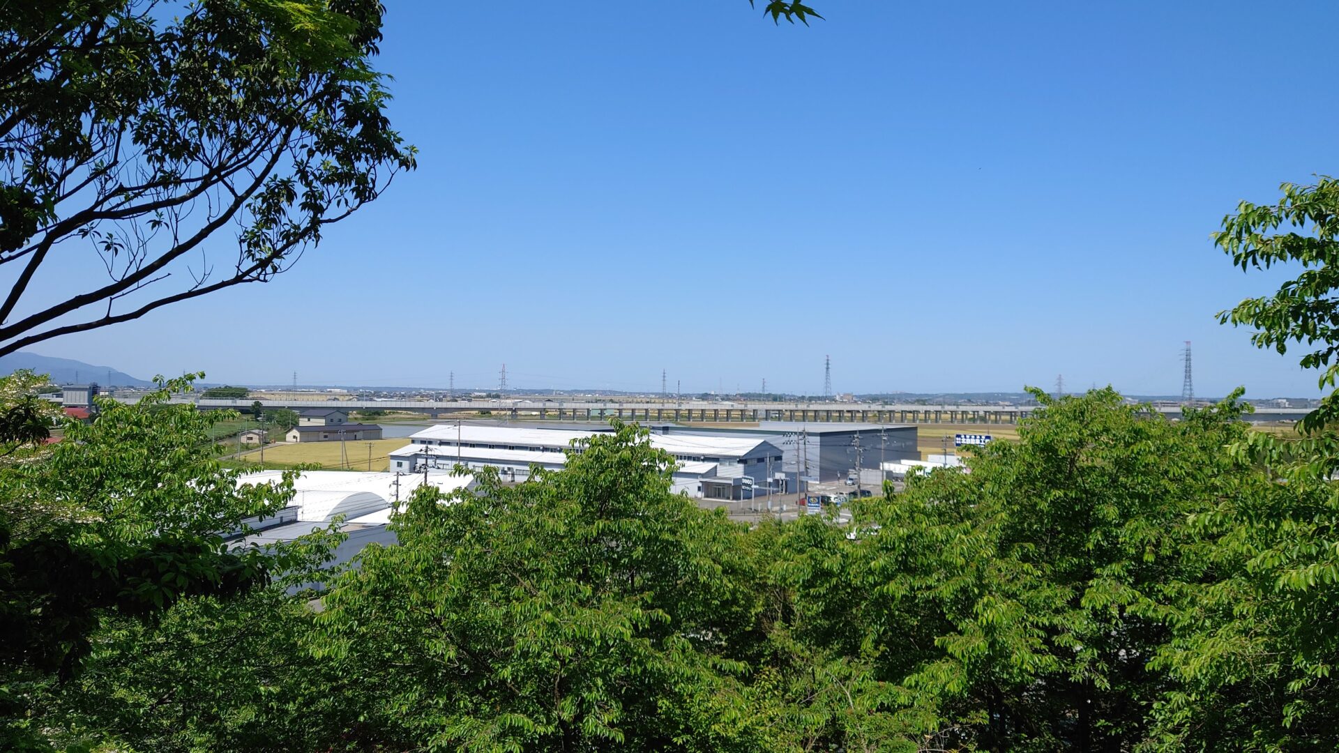 福井県の北陸新幹線ビュースポット（撮影地）「昭和公園」西側方面