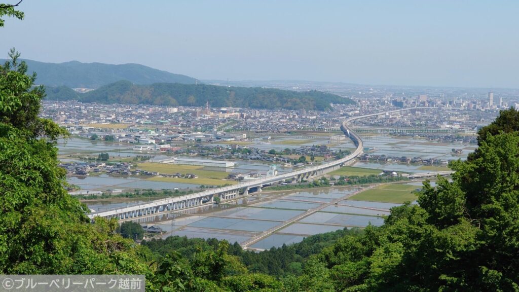 福井県の北陸新幹線ビュースポット（撮影地）「文珠山 二上ルート 中腹」北側方面