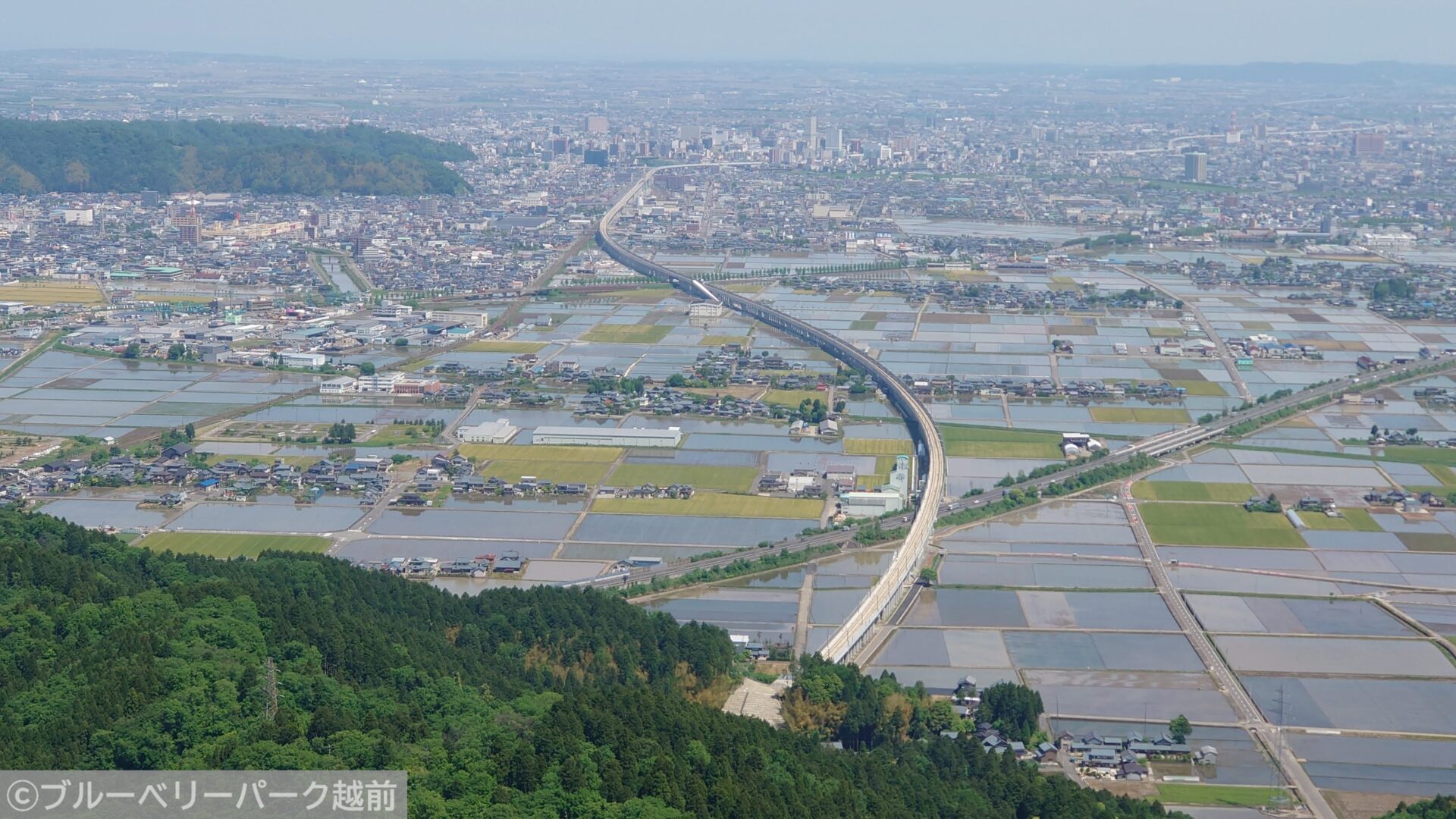 福井県の北陸新幹線ビュースポット（撮影地）「文殊山 大文殊（山頂）」北側方面